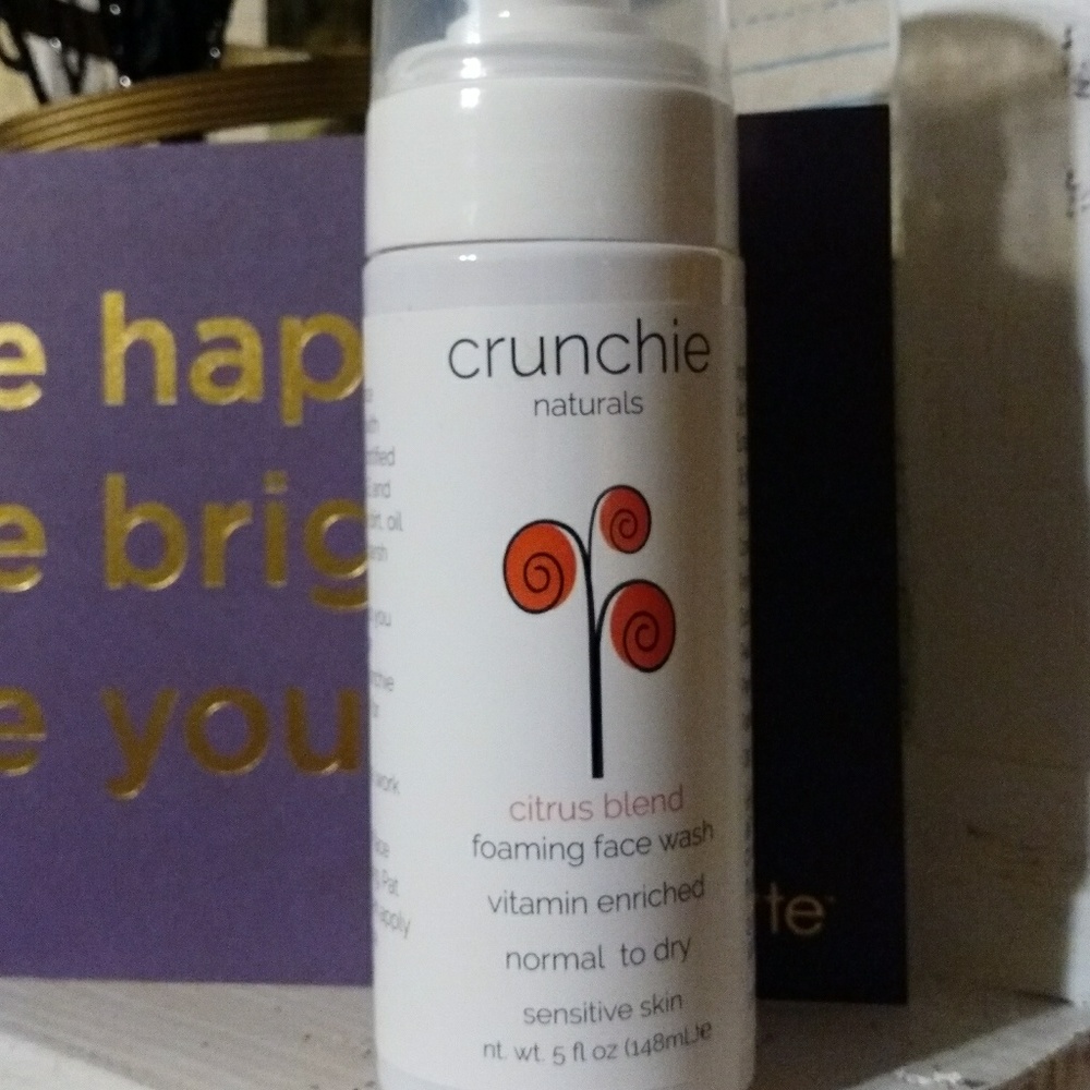 Citrus Blend Foaming Face Wash ⚡